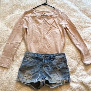 *SOLD*women's cozy beige sweater gap small